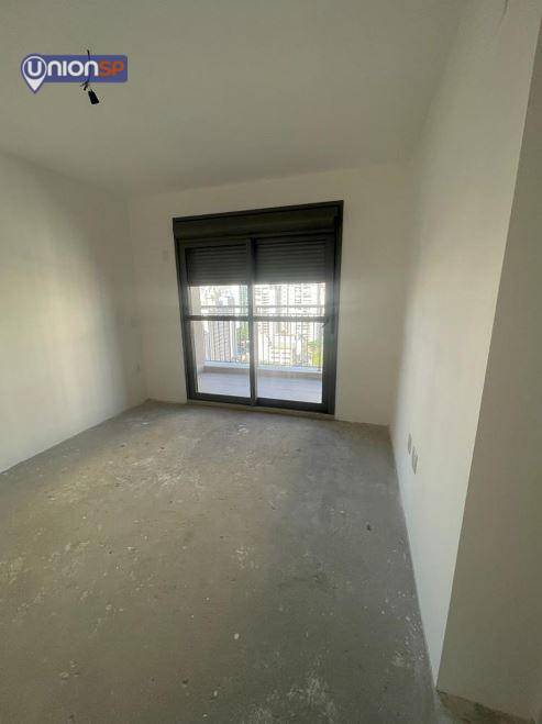 Apartamento à venda com 3 quartos, 157m² - Foto 3