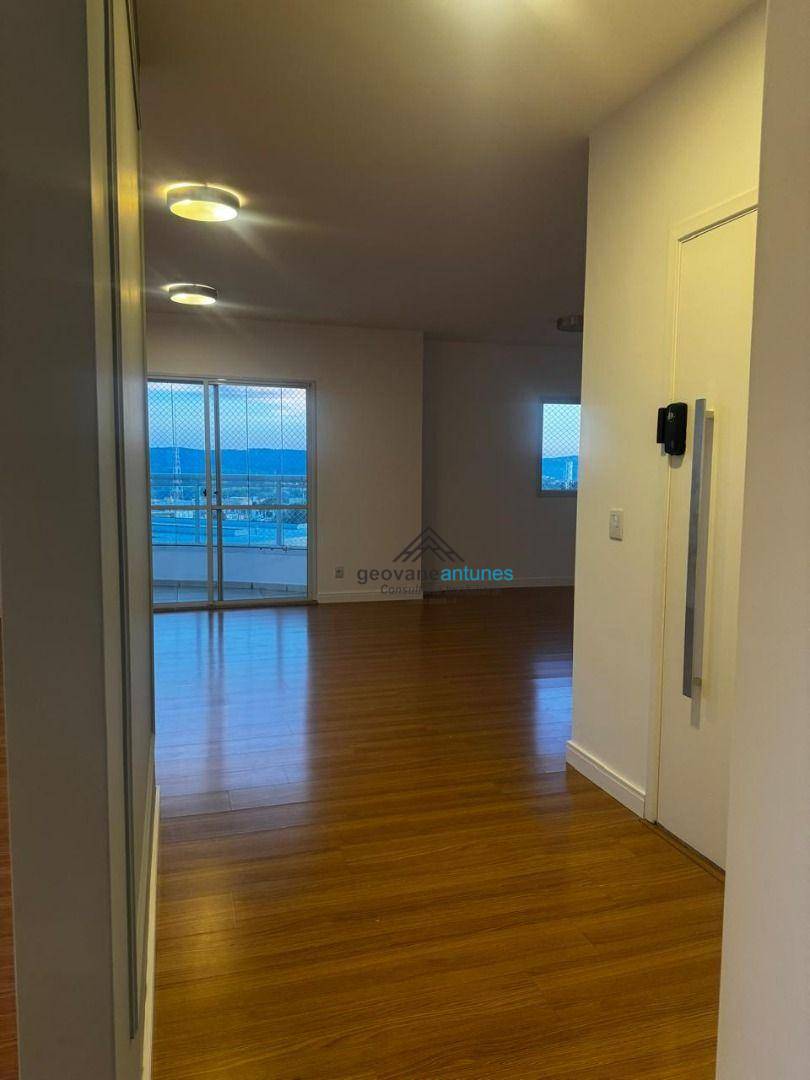 Apartamento para alugar com 3 quartos, 234m² - Foto 23