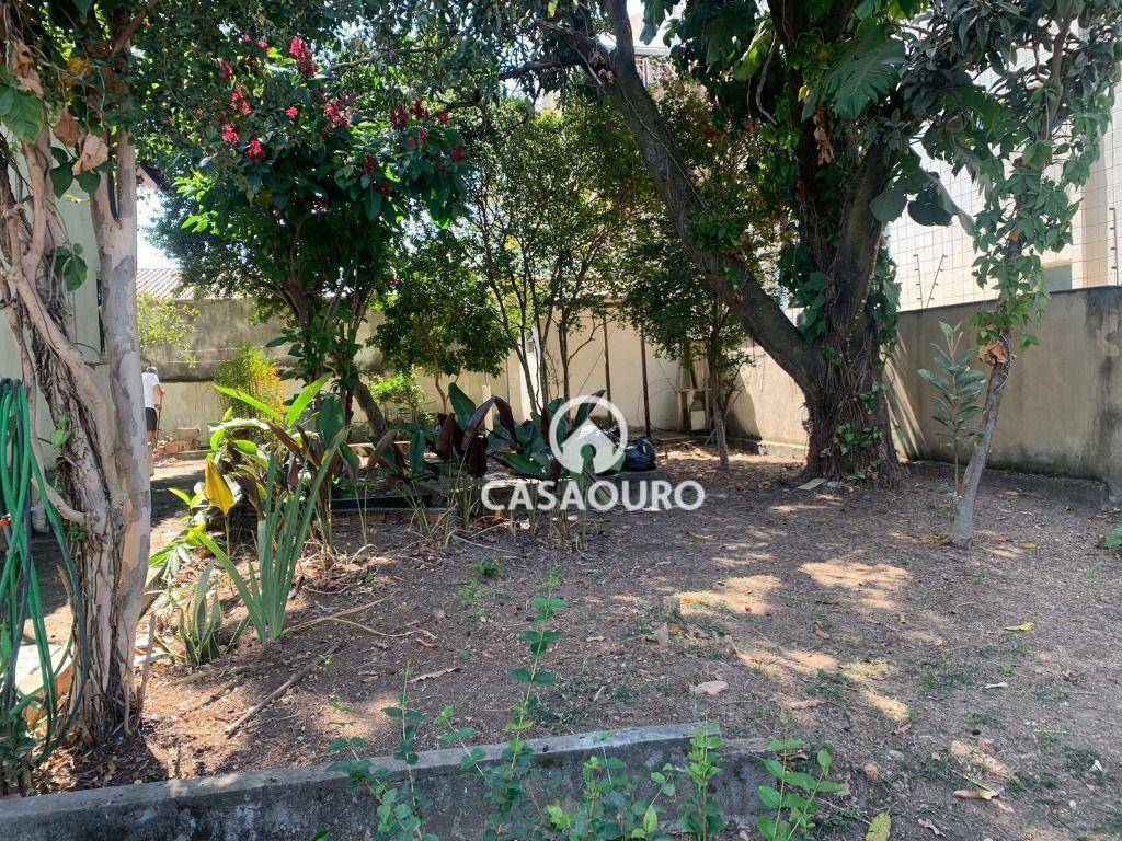 Casa à venda com 3 quartos, 120m² - Foto 10