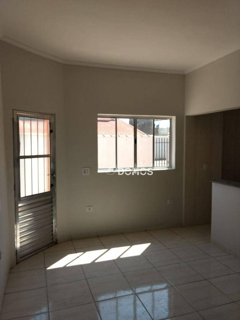 Casa à venda com 2 quartos, 68m² - Foto 10