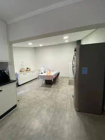 Sobrado à venda com 3 quartos, 300m² - Foto 3