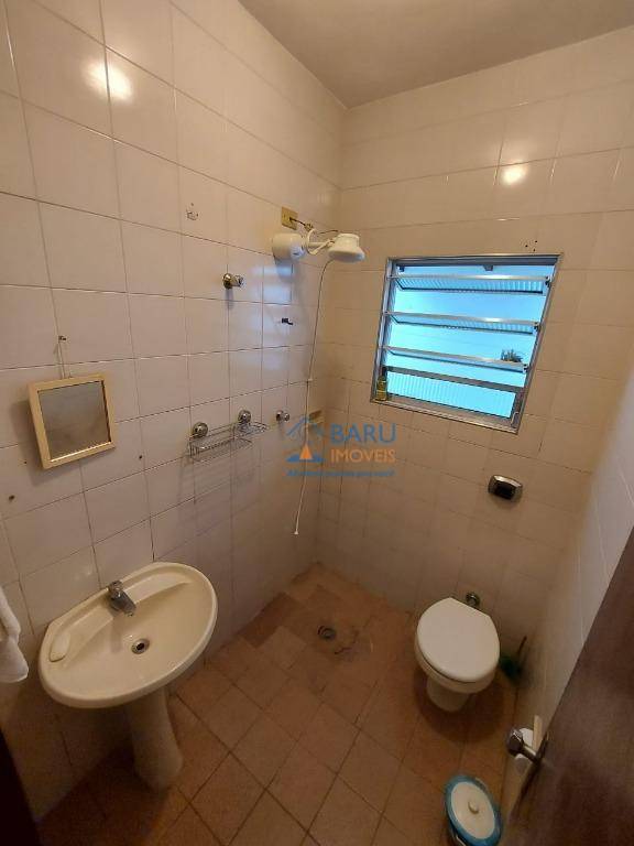 Casa à venda e aluguel com 3 quartos, 200m² - Foto 20