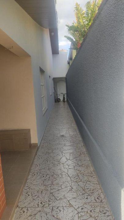 Casa à venda com 3 quartos, 197m² - Foto 5