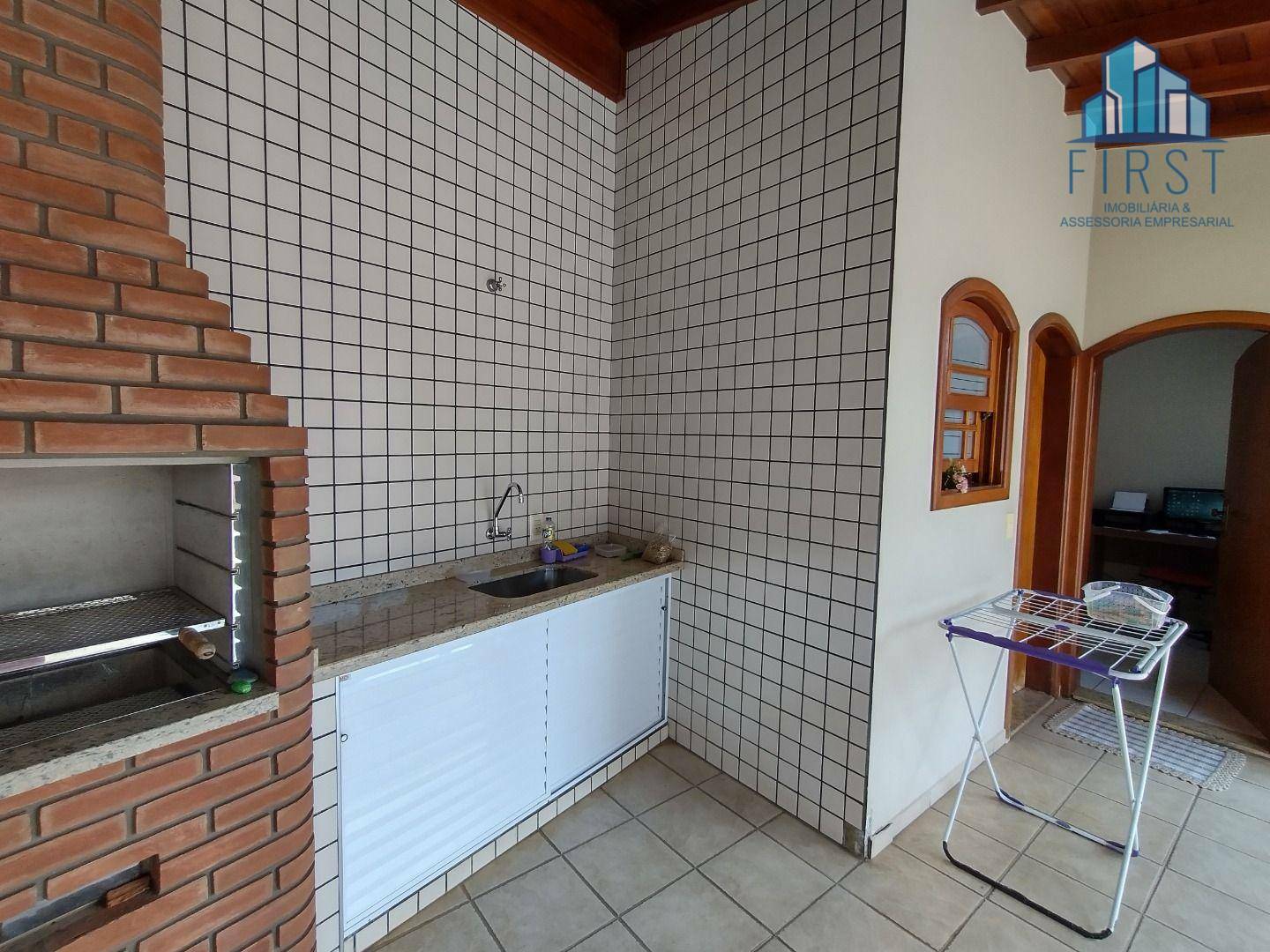 Casa à venda com 3 quartos, 230m² - Foto 24