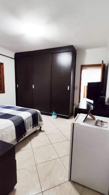 Casa à venda com 2 quartos, 180m² - Foto 16