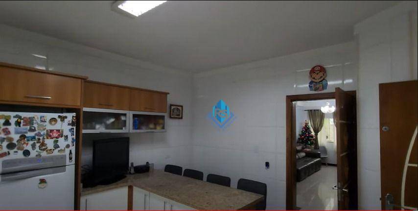 Sobrado à venda com 3 quartos, 200m² - Foto 7