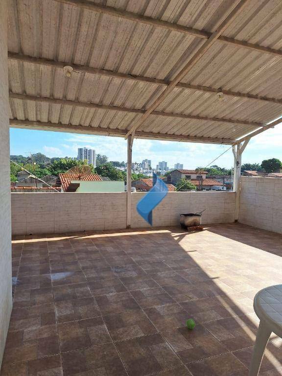 Casa à venda com 5 quartos, 241m² - Foto 12