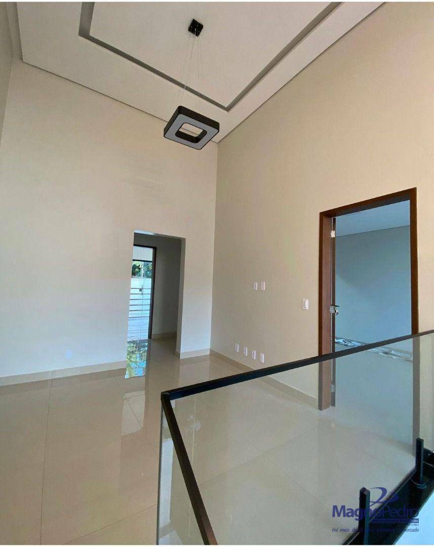 Casa à venda com 3 quartos, 200m² - Foto 4