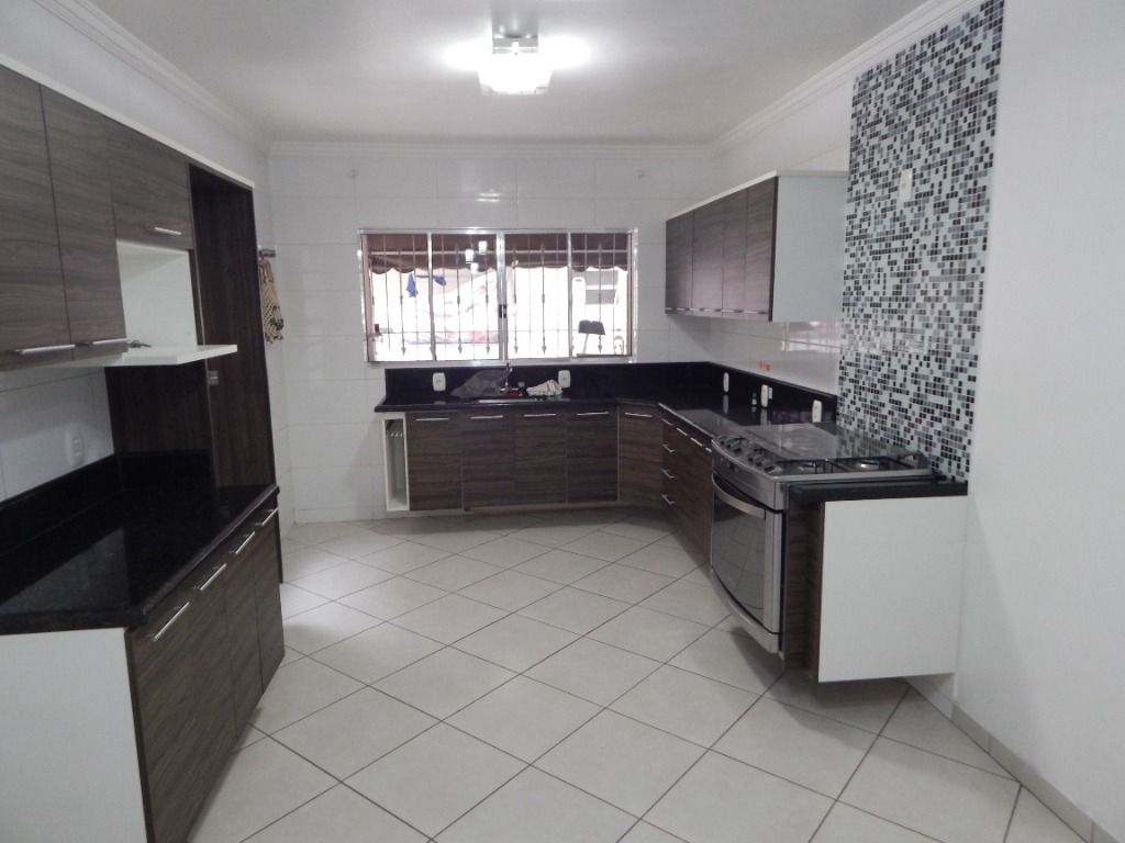 Sobrado à venda com 3 quartos, 200m² - Foto 12