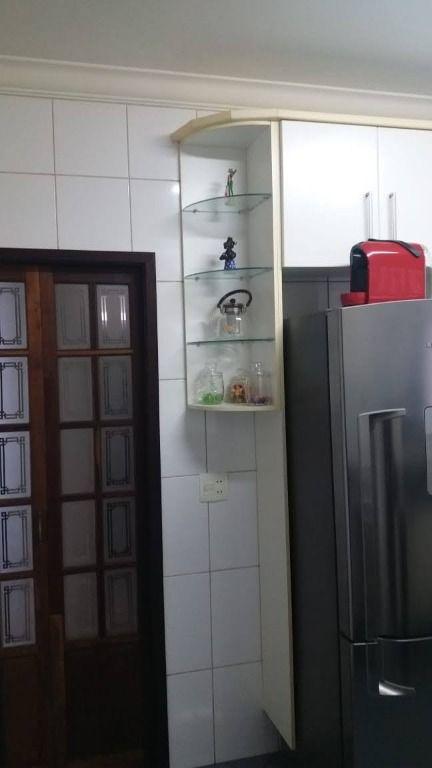 Apartamento à venda com 3 quartos, 140m² - Foto 21