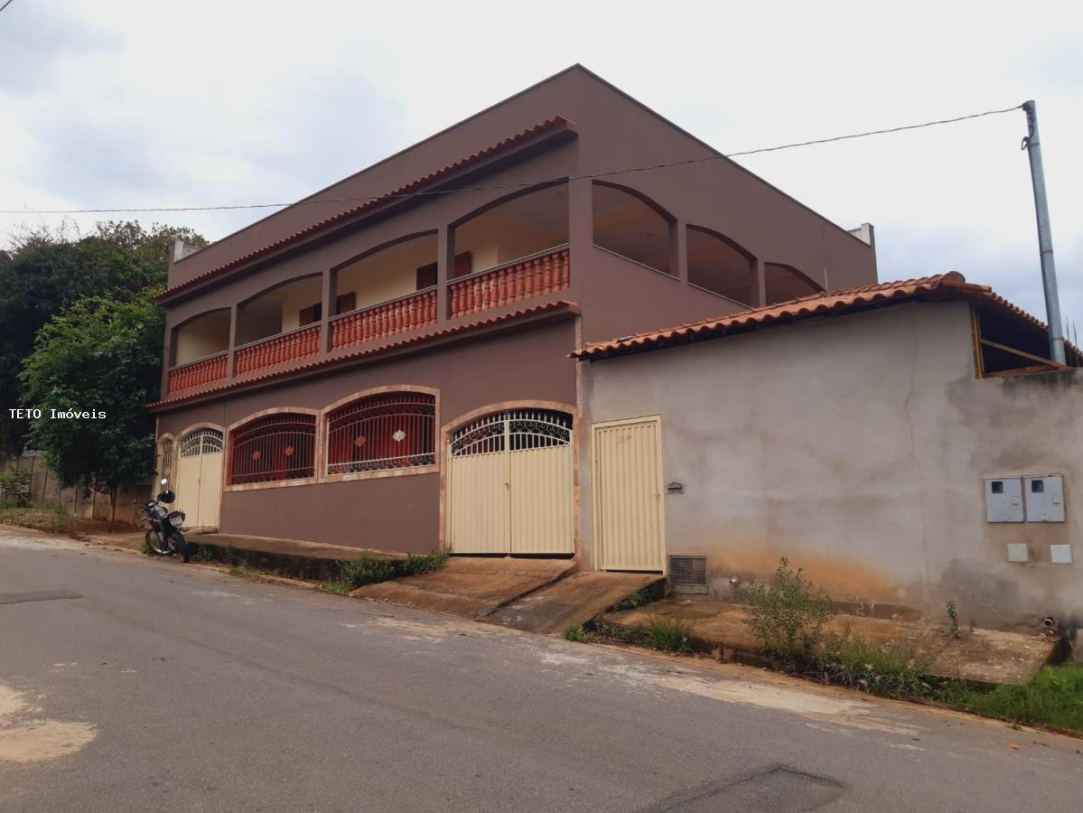 Casa à venda com 3 quartos, 360m² - Foto 2