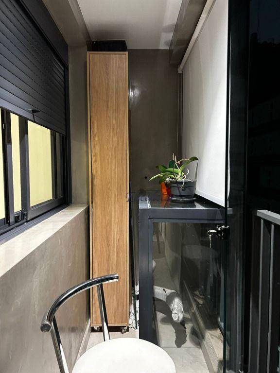 Apartamento à venda com 2 quartos, 65m² - Foto 4