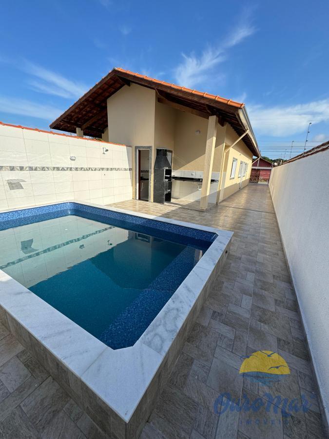 Casa à venda com 2 quartos, 57m² - Foto 1