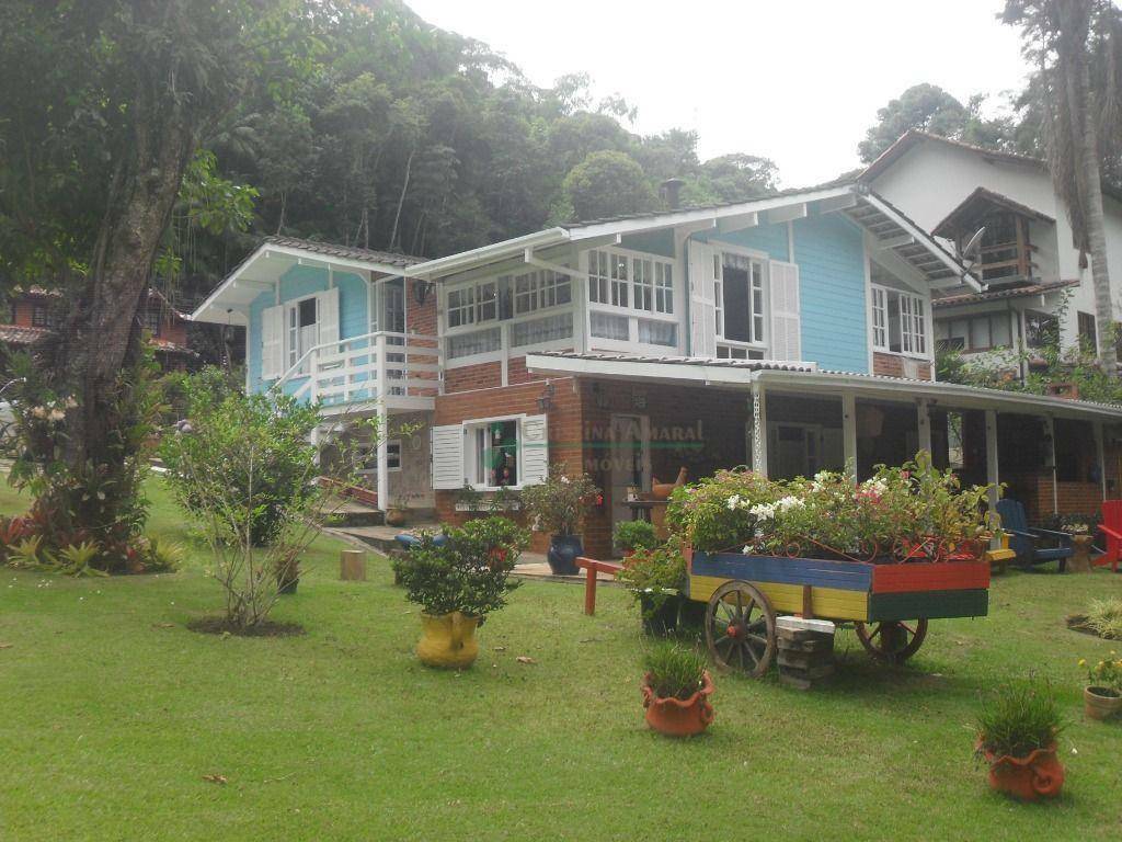 Casa de Condomínio à venda com 3 quartos, 200m² - Foto 1