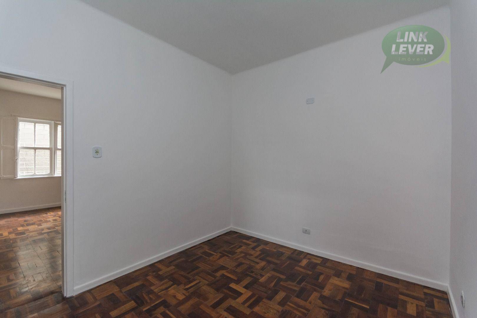 Apartamento para alugar com 3 quartos, 135m² - Foto 23