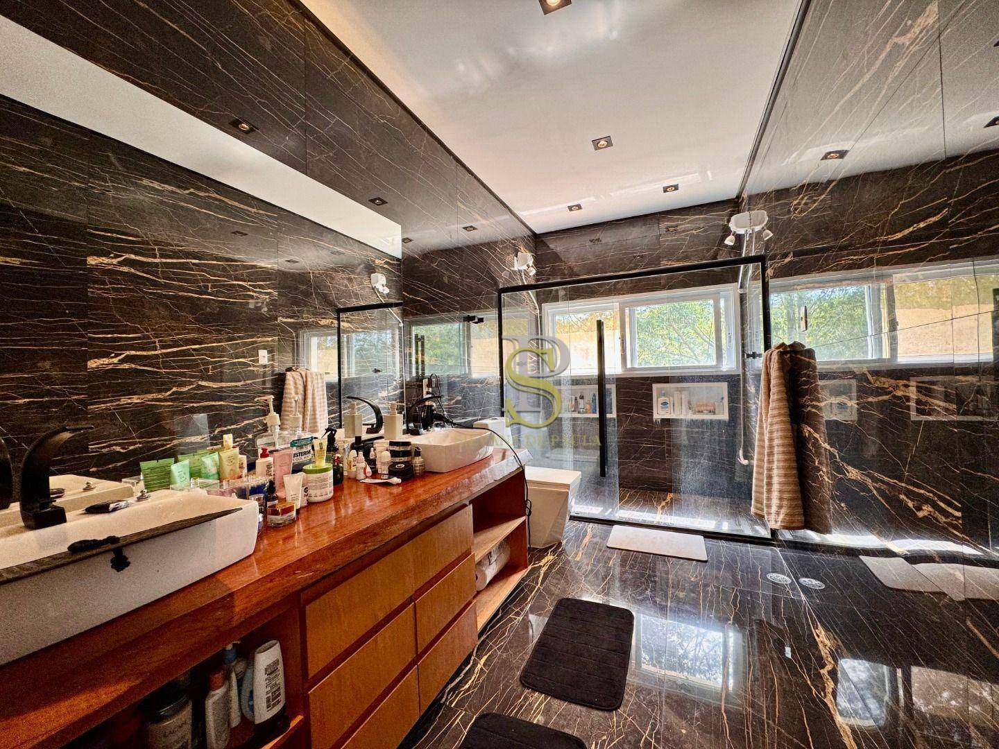 Casa de Condomínio para alugar com 5 quartos, 530m² - Foto 25