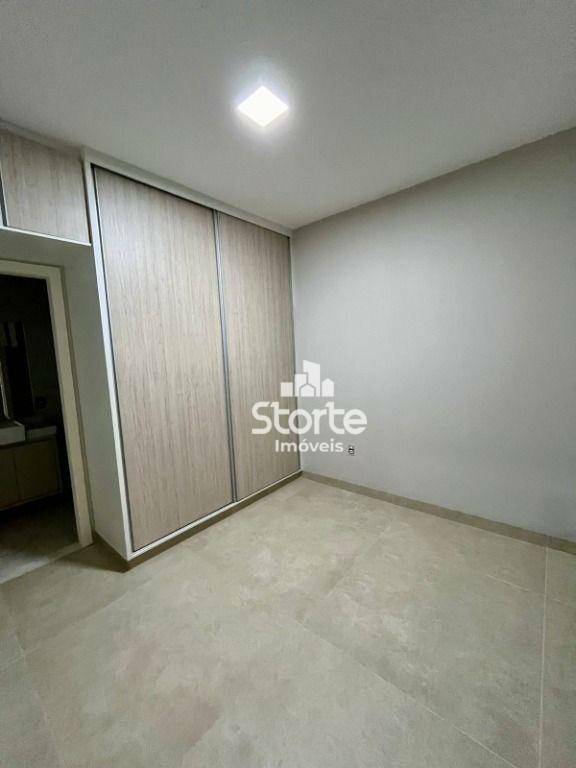 Casa à venda com 4 quartos, 313m² - Foto 12