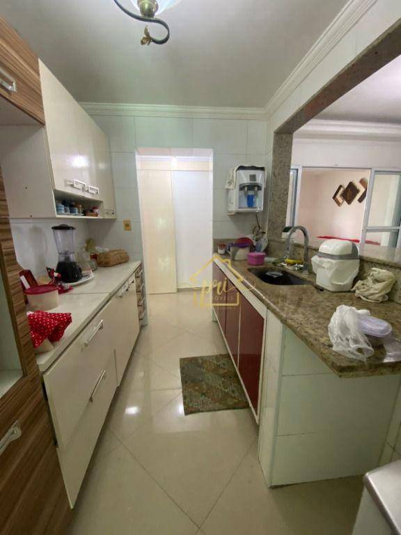 Sobrado à venda com 4 quartos, 200m² - Foto 3