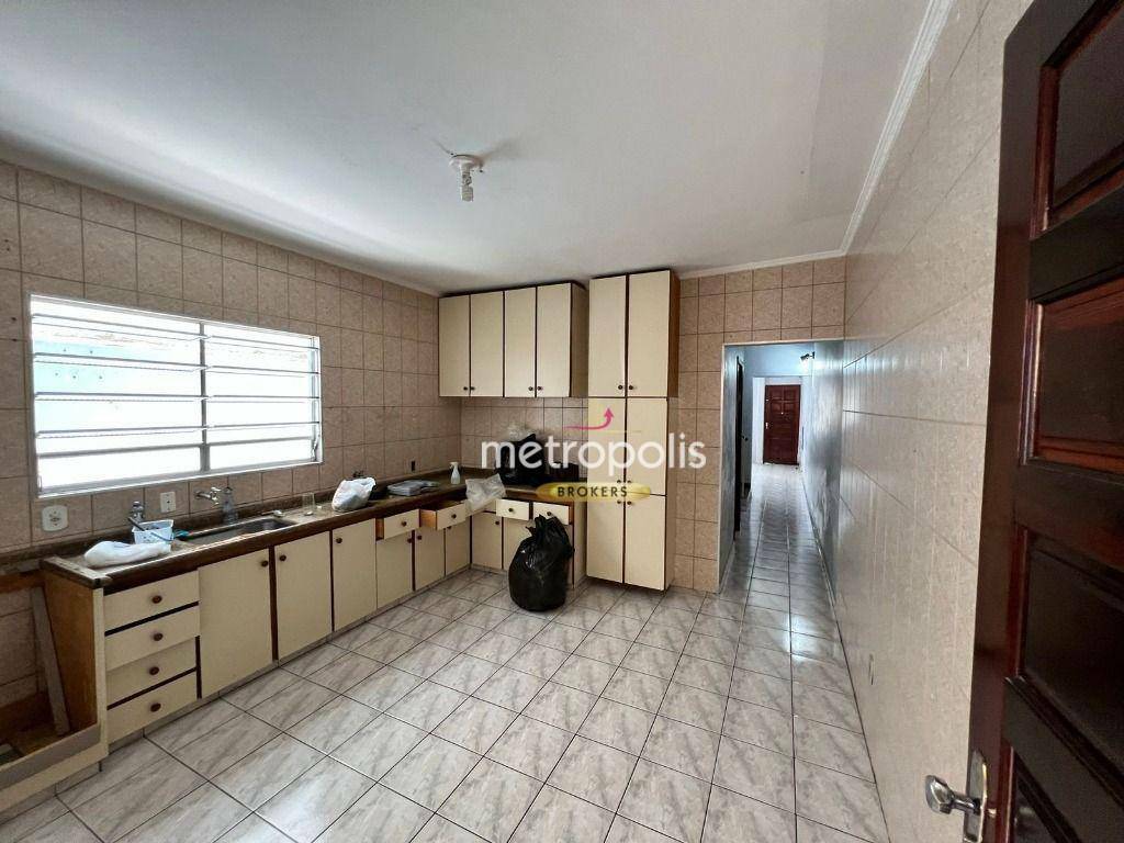 Sobrado à venda com 3 quartos, 200m² - Foto 4