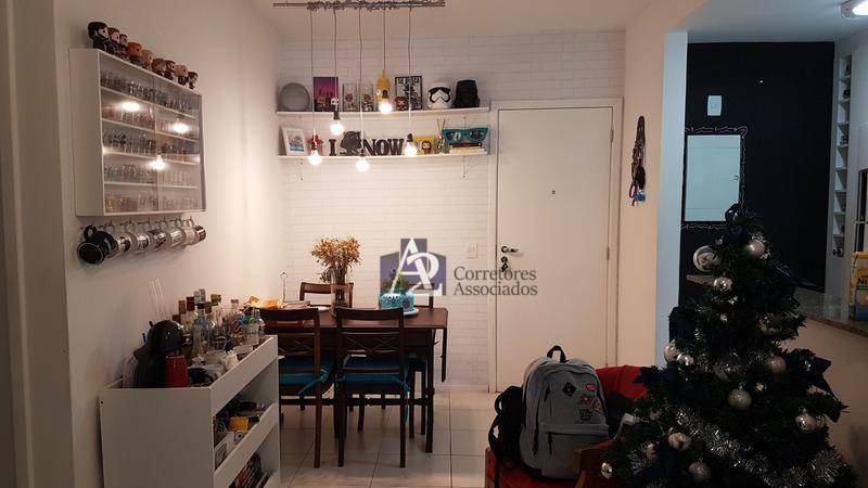 Apartamento à venda com 2 quartos, 58m² - Foto 1