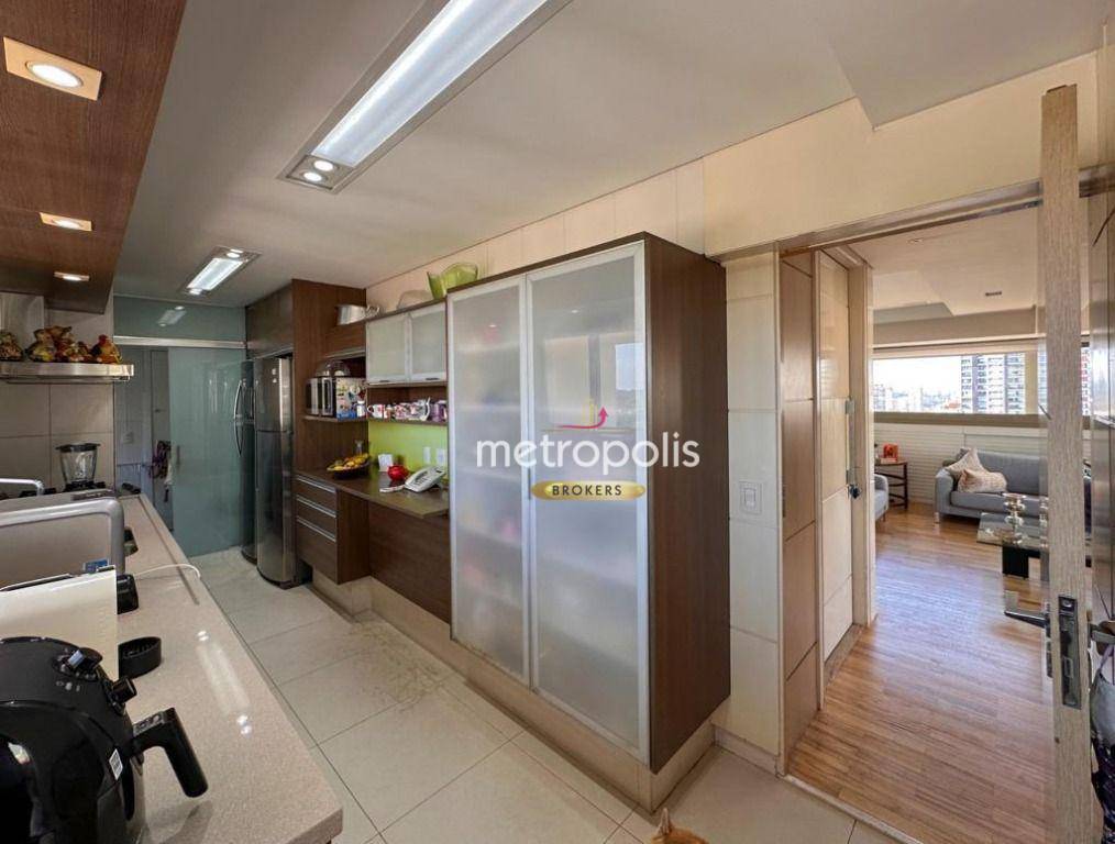 Cobertura à venda com 3 quartos, 240m² - Foto 17