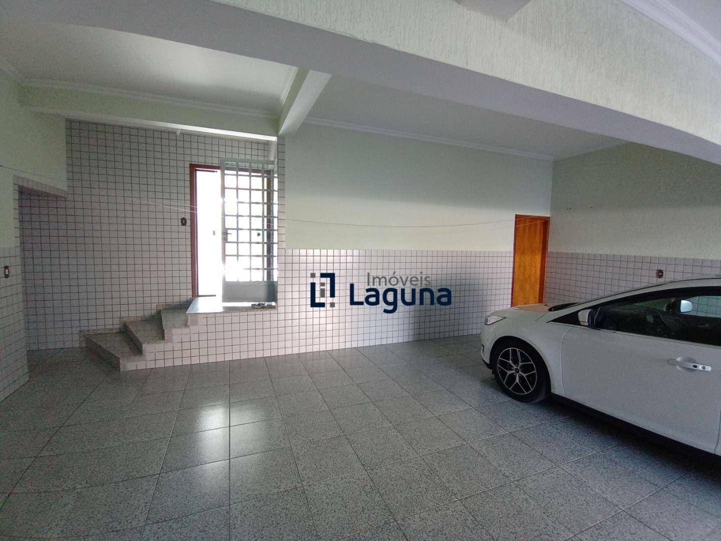 Casa à venda com 5 quartos, 456m² - Foto 2