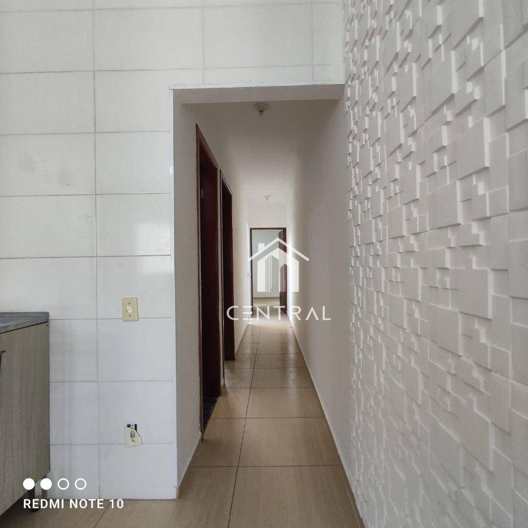 Casa à venda com 2 quartos, 75m² - Foto 13