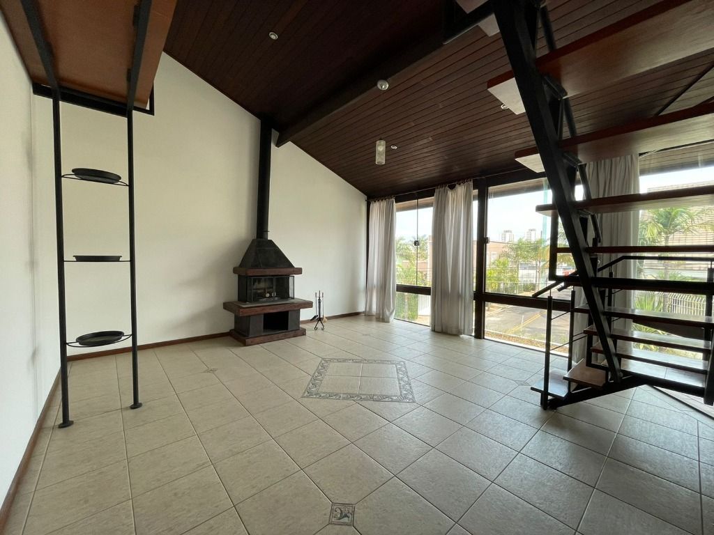 Casa à venda com 5 quartos, 450m² - Foto 13