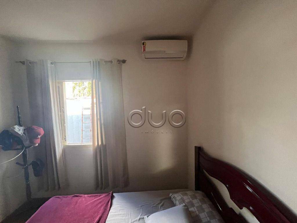 Casa à venda com 3 quartos, 212m² - Foto 13