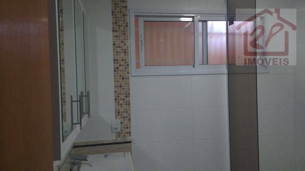 Sobrado à venda com 3 quartos, 300M2 - Foto 28