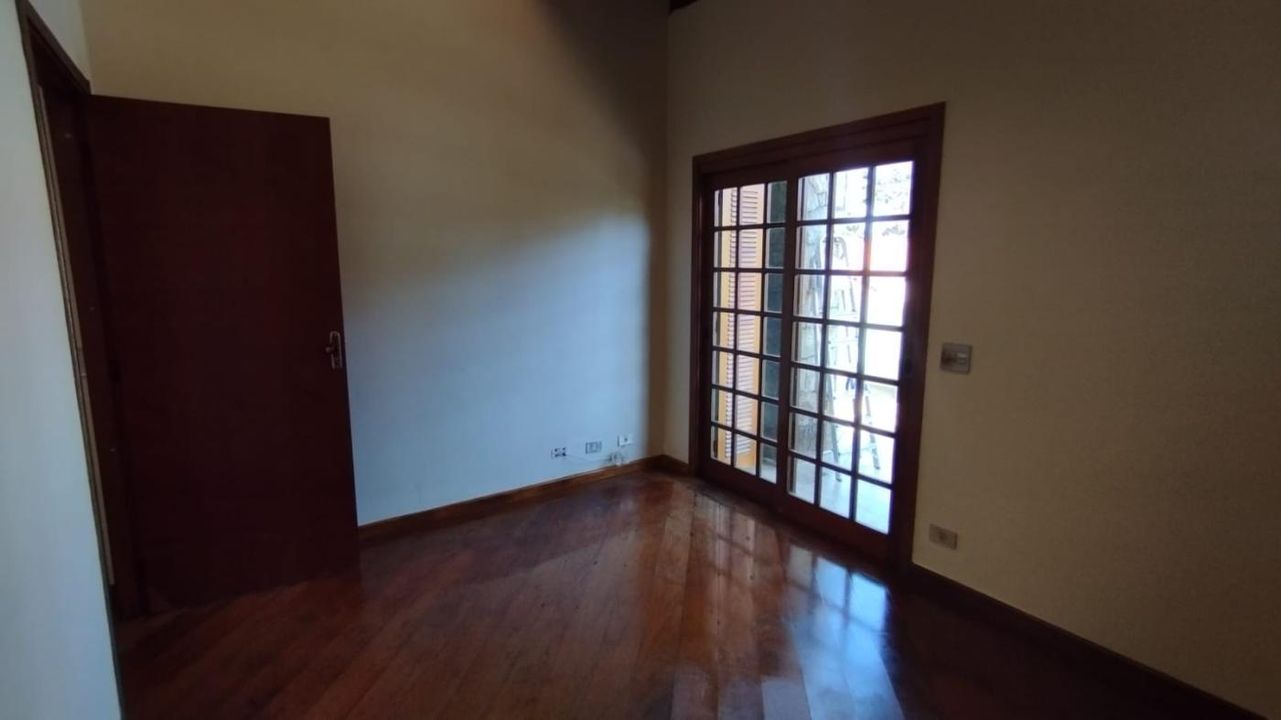 Casa de Condomínio para alugar com 4 quartos, 400m² - Foto 39