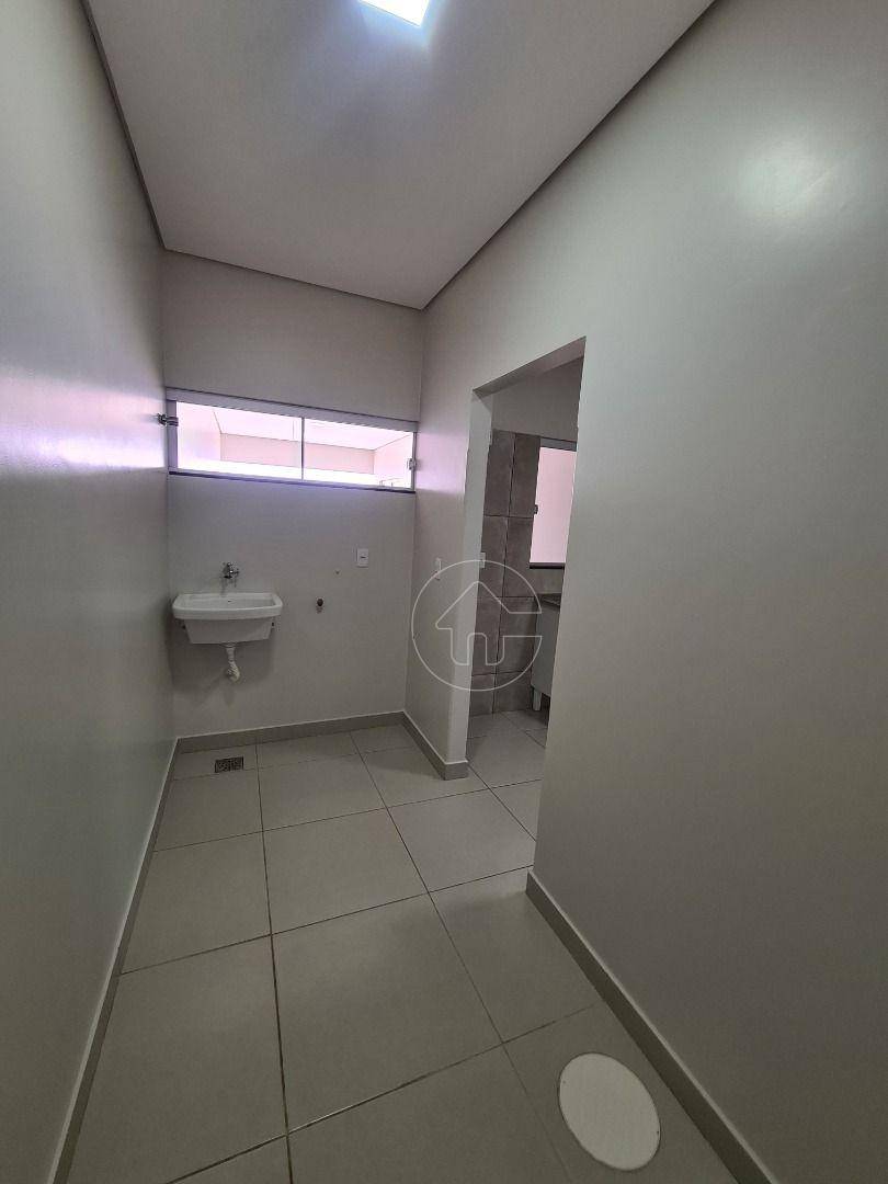 Apartamento para alugar com 2 quartos, 80m² - Foto 12
