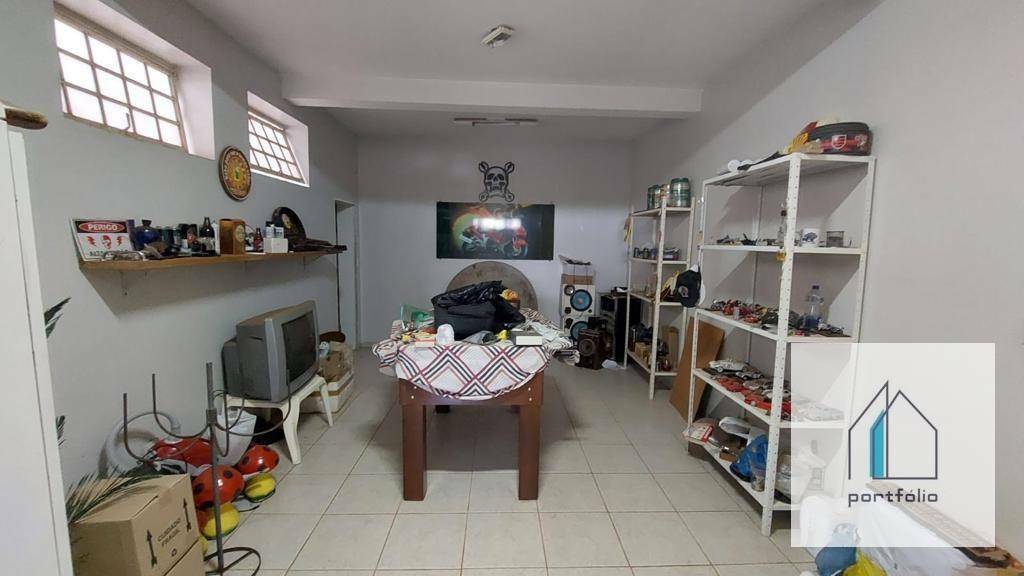 Casa à venda com 3 quartos, 397m² - Foto 9