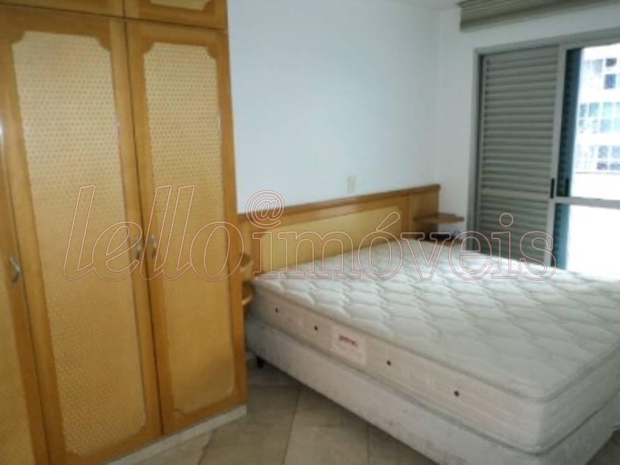 Apartamento para alugar com 4 quartos, 145m² - Foto 8