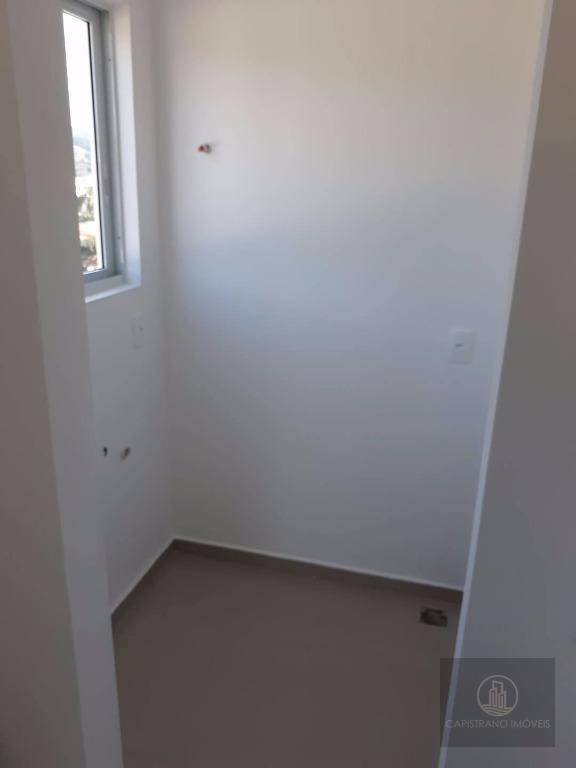 Apartamento à venda com 2 quartos, 80m² - Foto 11