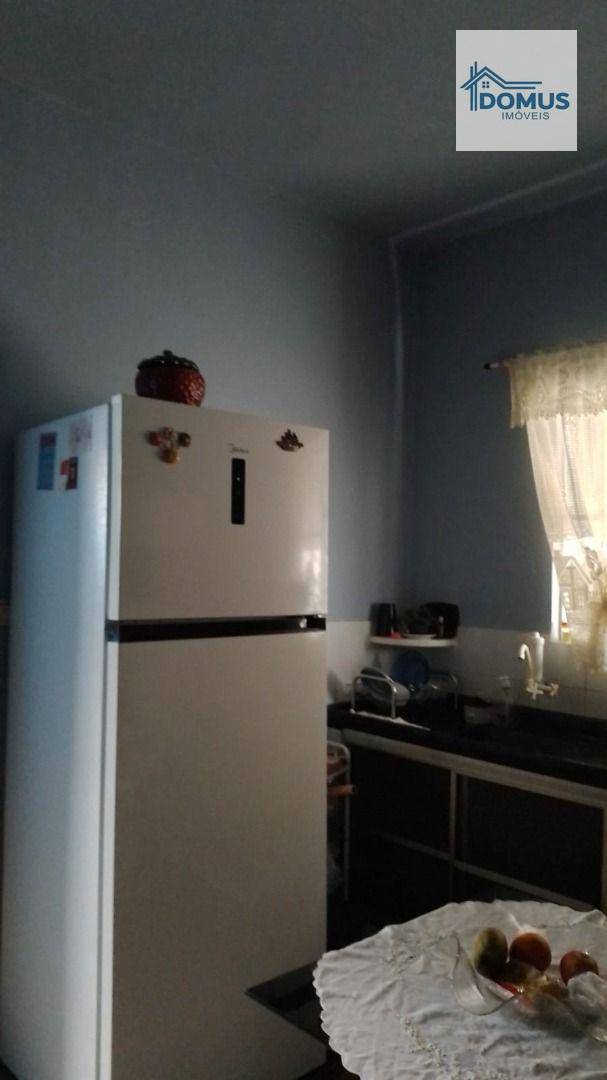 Casa à venda com 2 quartos, 144m² - Foto 9