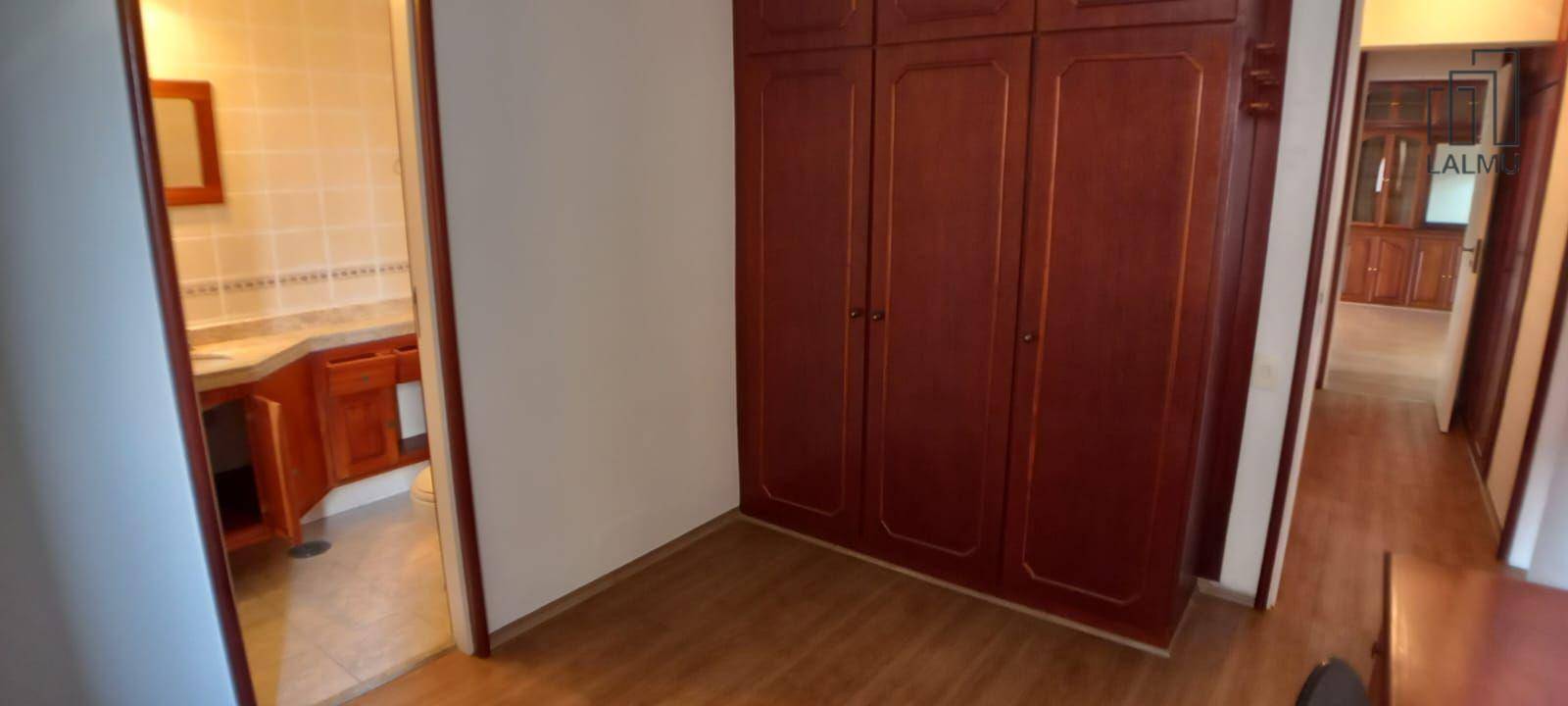 Apartamento para alugar com 4 quartos, 130m² - Foto 21