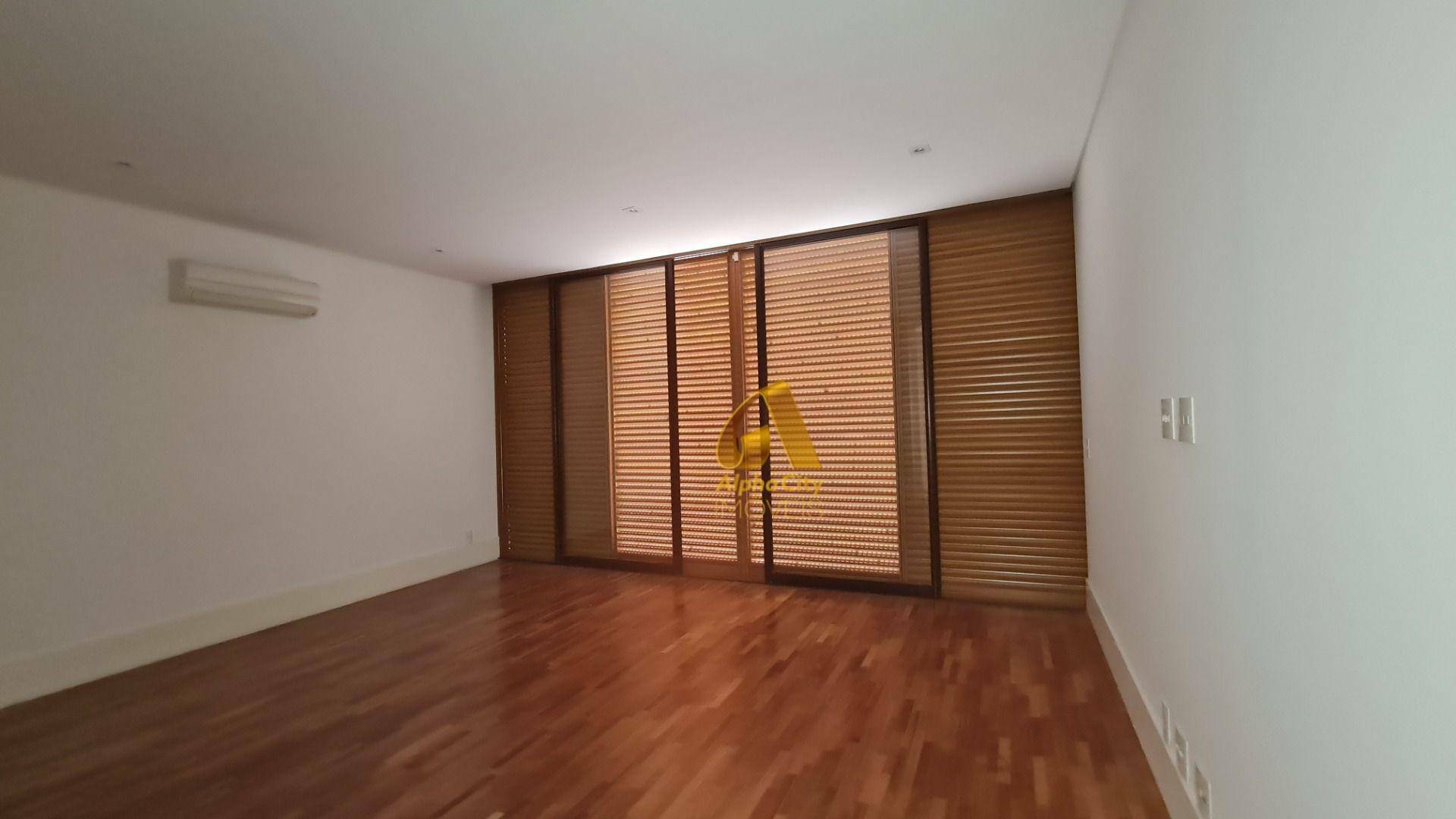 Casa de Condomínio à venda com 5 quartos, 730m² - Foto 4