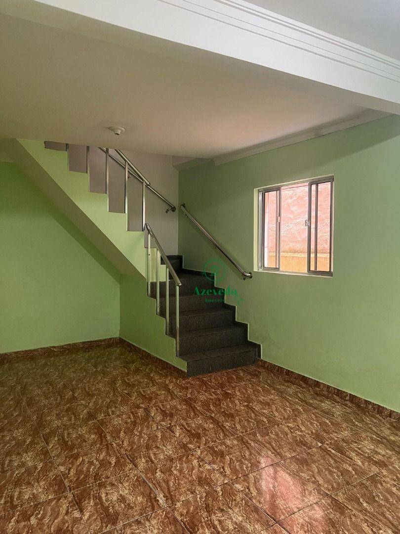 Sobrado à venda com 3 quartos, 298m² - Foto 3