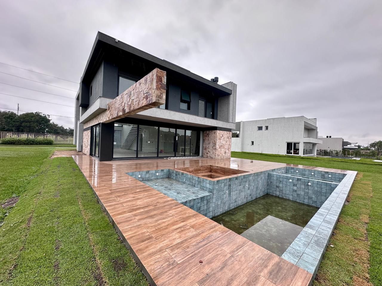 Casa de Condomínio à venda com 4 quartos, 400m² - Foto 12