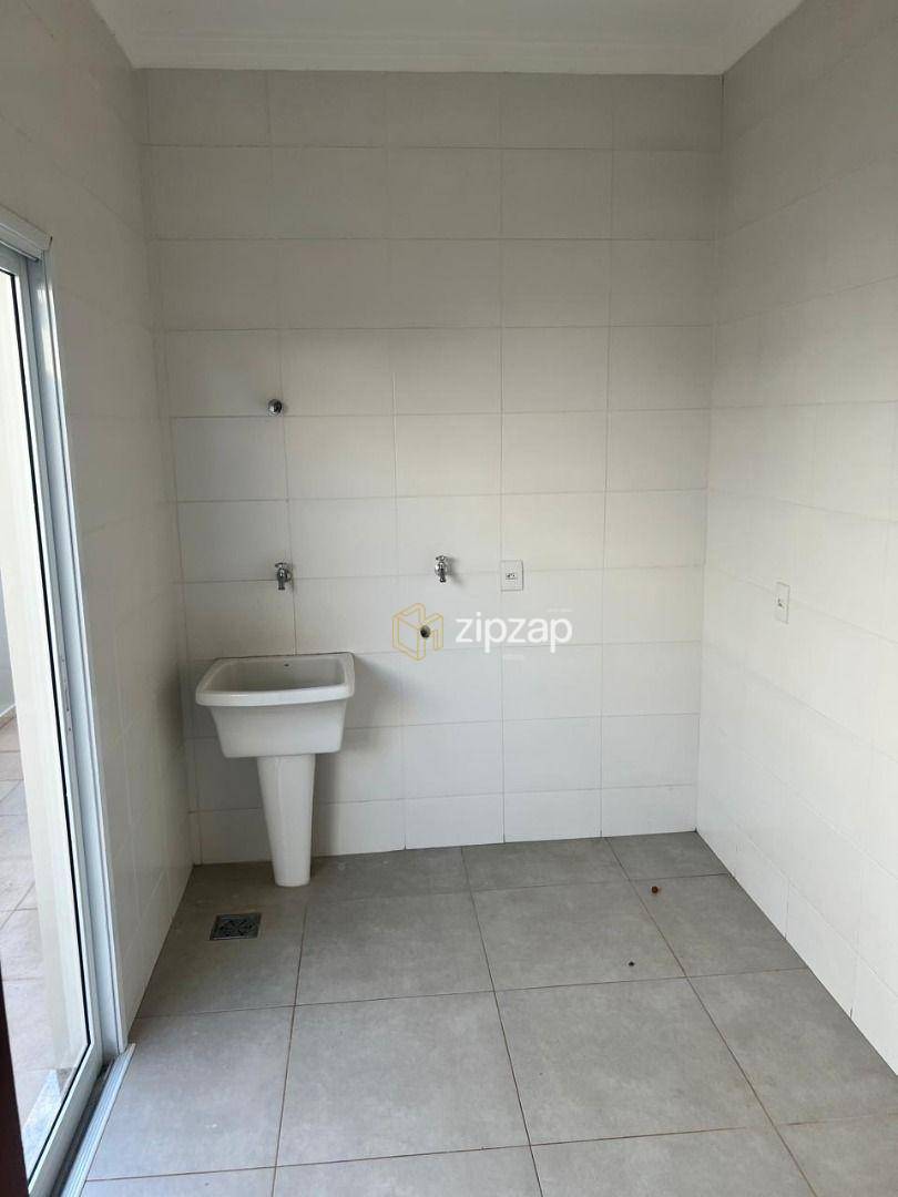 Casa de Condomínio para alugar com 3 quartos, 289m² - Foto 16