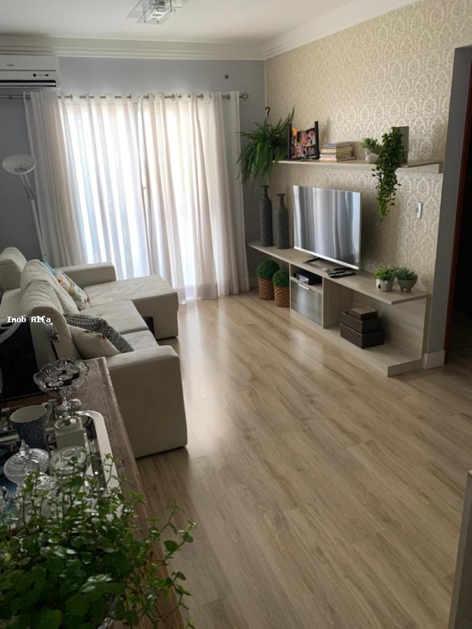 Apartamento à venda com 2 quartos, 70m² - Foto 16