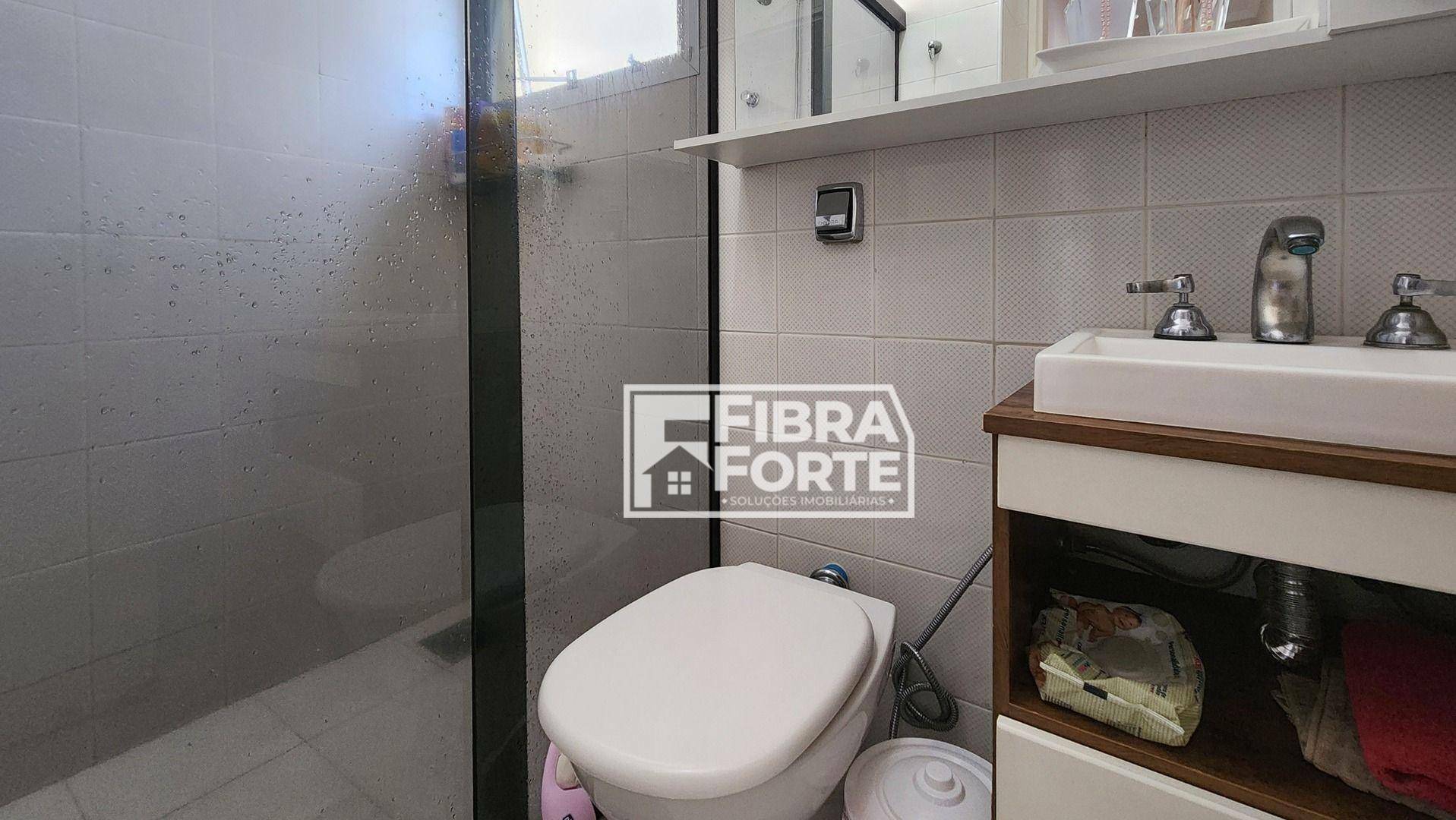 Apartamento à venda com 2 quartos, 70m² - Foto 14