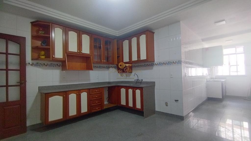 Apartamento à venda com 3 quartos, 131m² - Foto 10