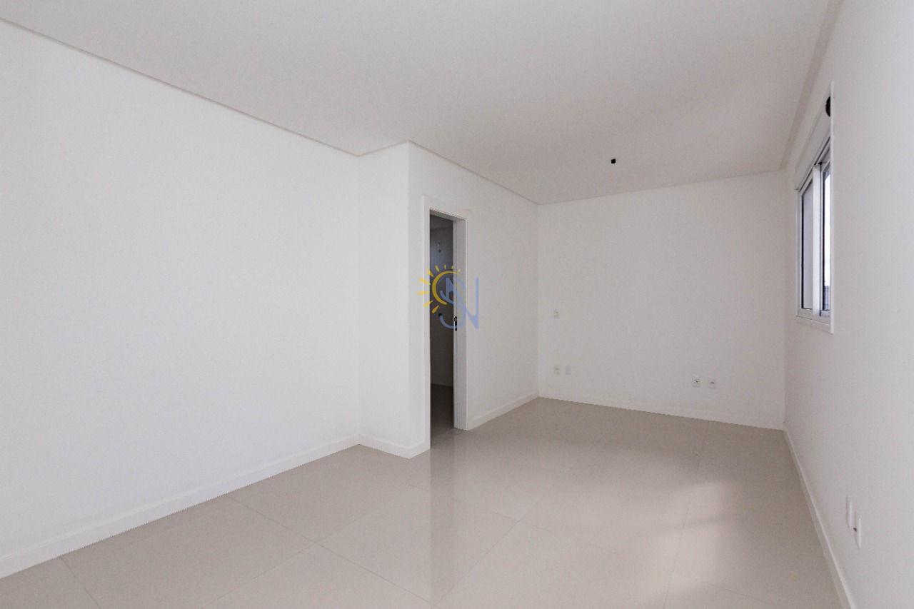 Apartamento à venda com 4 quartos, 150m² - Foto 5