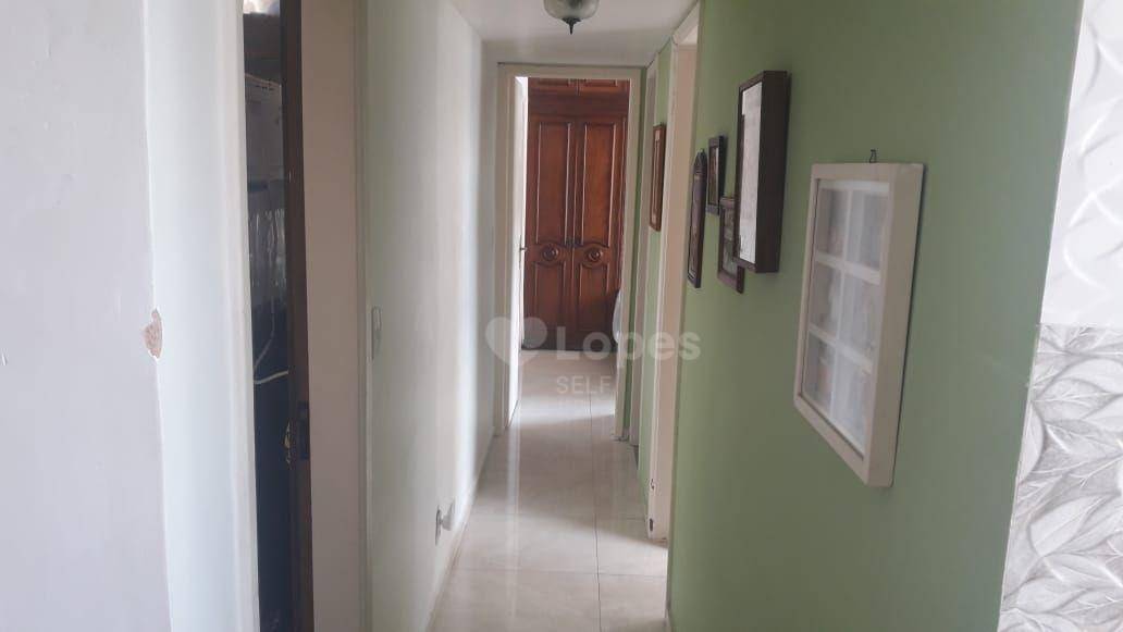 Apartamento à venda com 2 quartos, 75m² - Foto 2