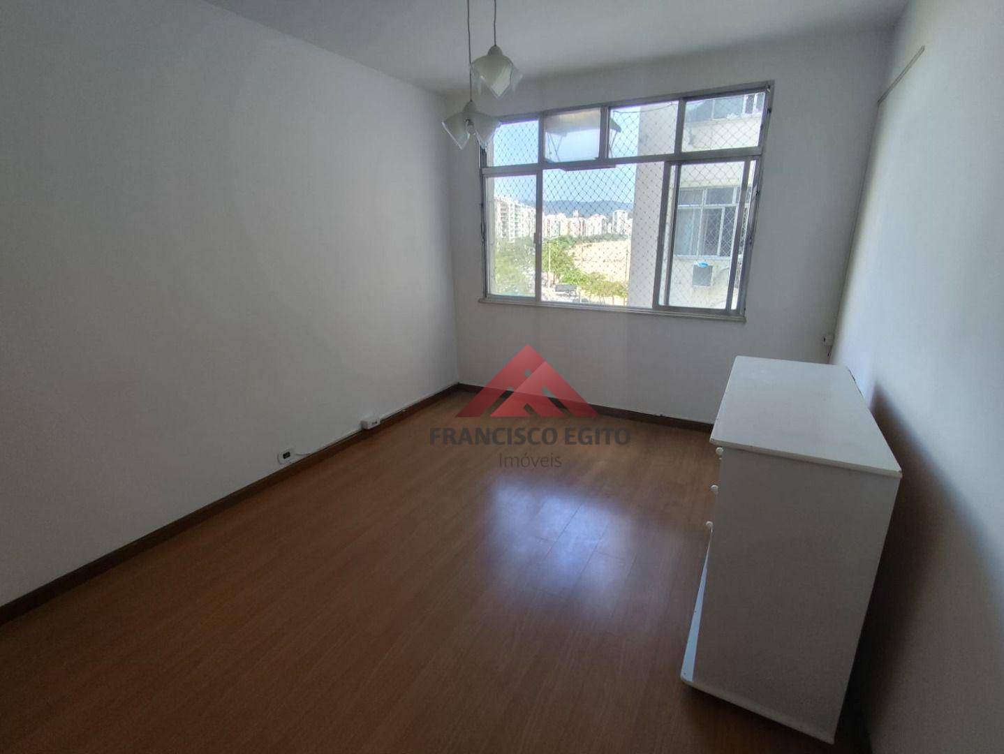 Apartamento à venda e aluguel com 3 quartos, 100m² - Foto 16