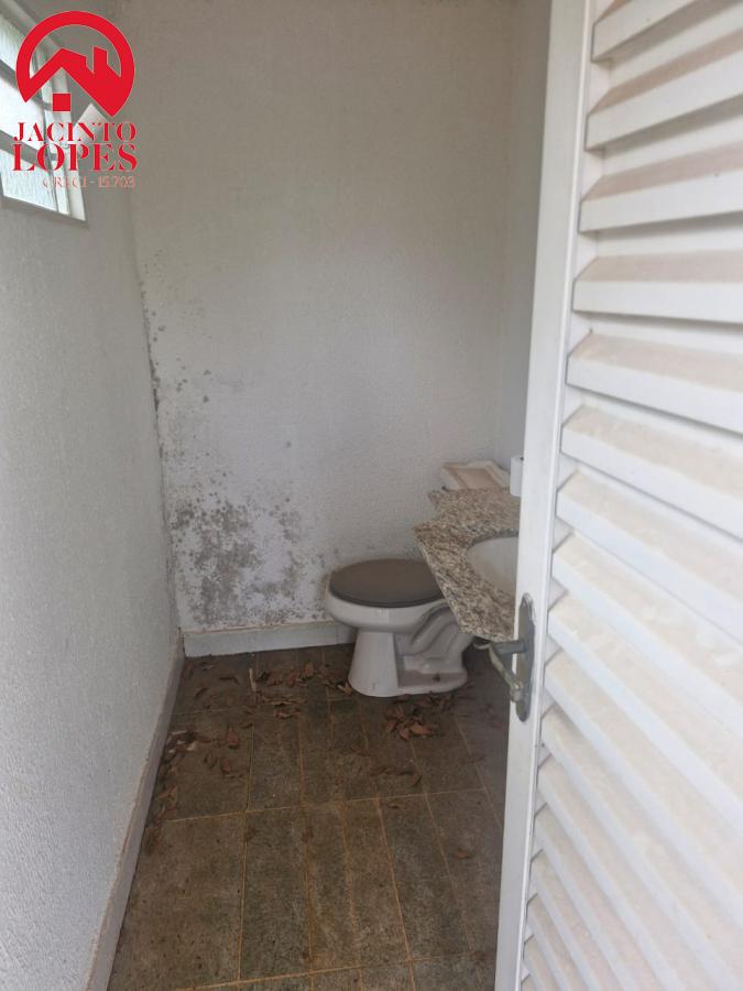 Casa à venda com 2 quartos, 300m² - Foto 26