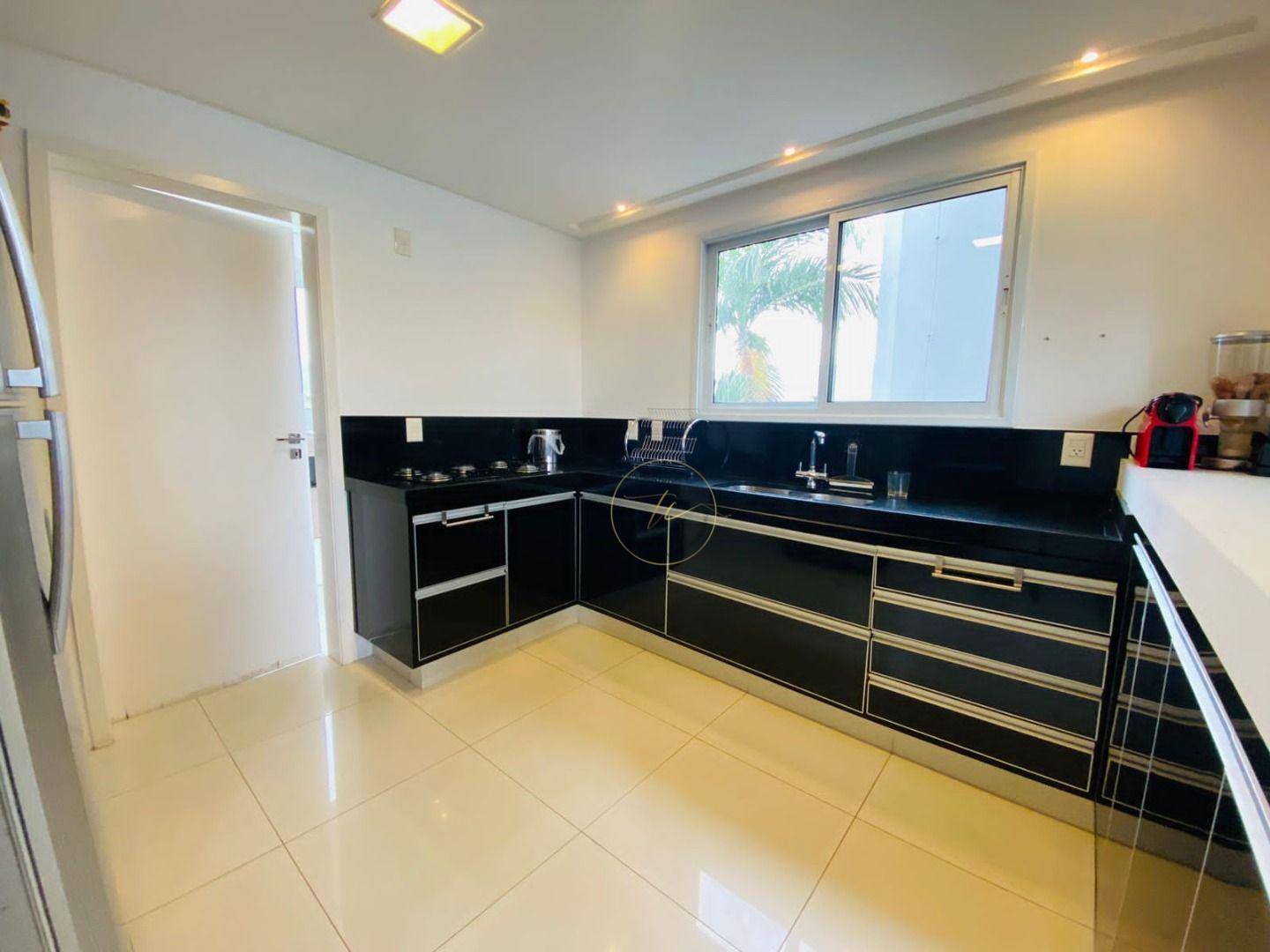 Apartamento à venda com 4 quartos, 200m² - Foto 11