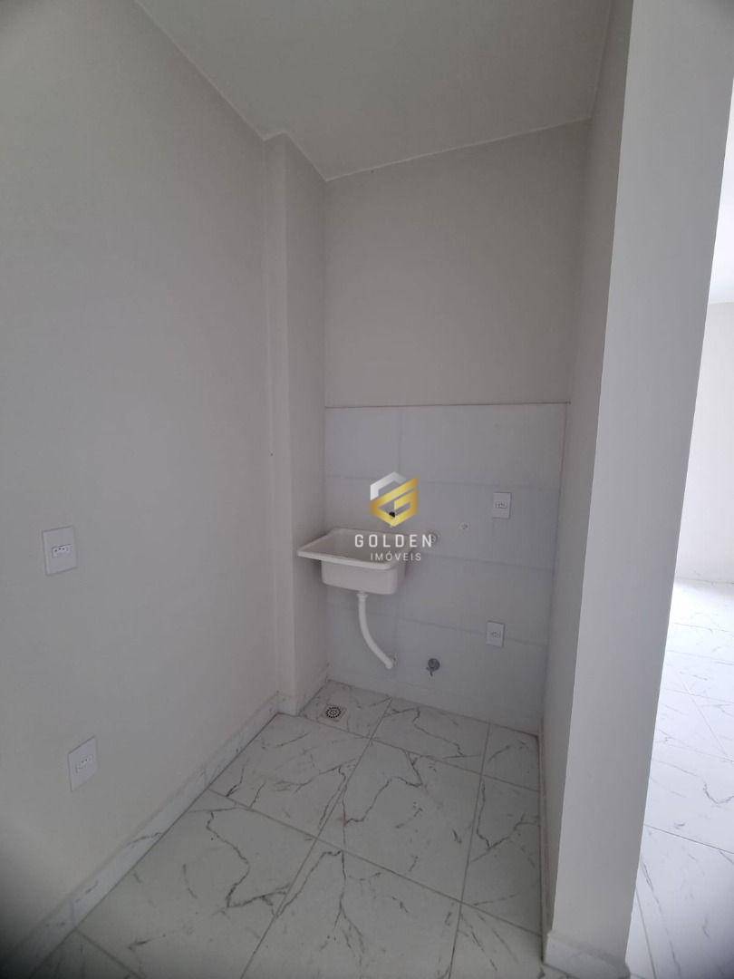 Apartamento à venda com 2 quartos, 48m² - Foto 4